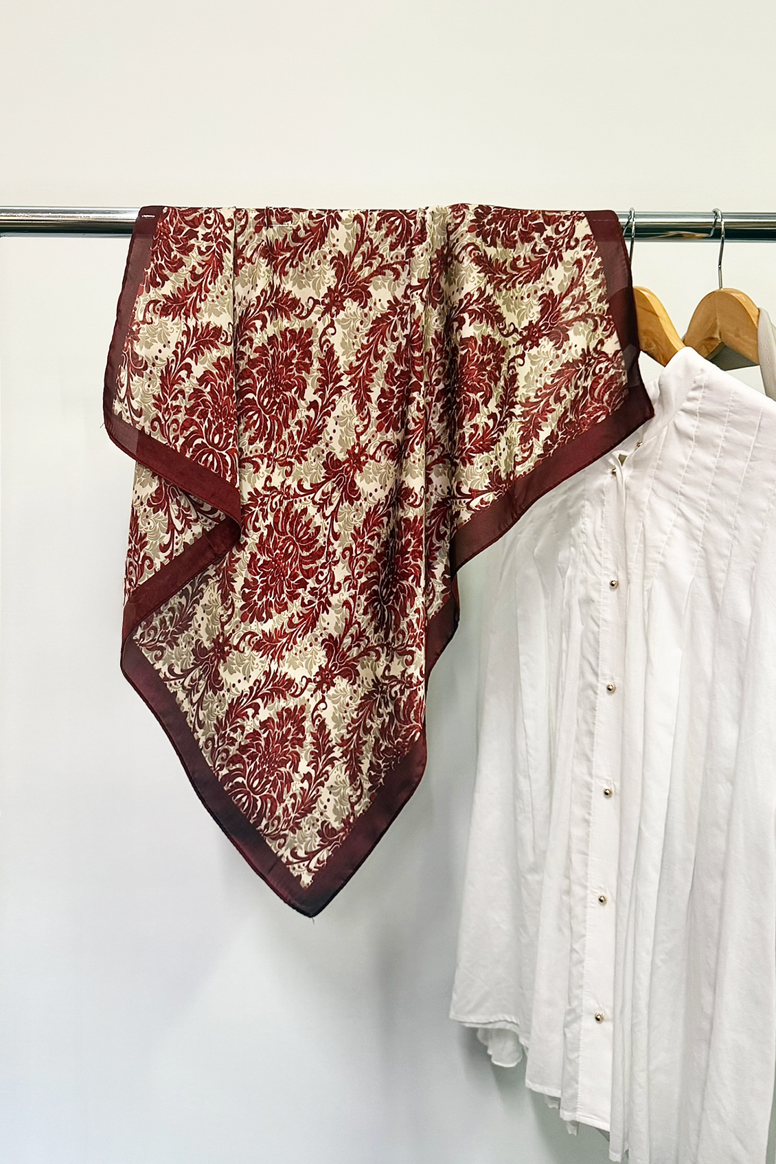 AXEMINSTER SQUARE SCARF