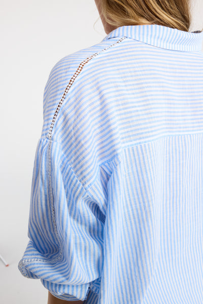 INK COAST SHIRT BLUE AND WHITE BUTON UP LEGHT WEIGHT SHIRT CUT OUT DETAILS ON SLEEVES