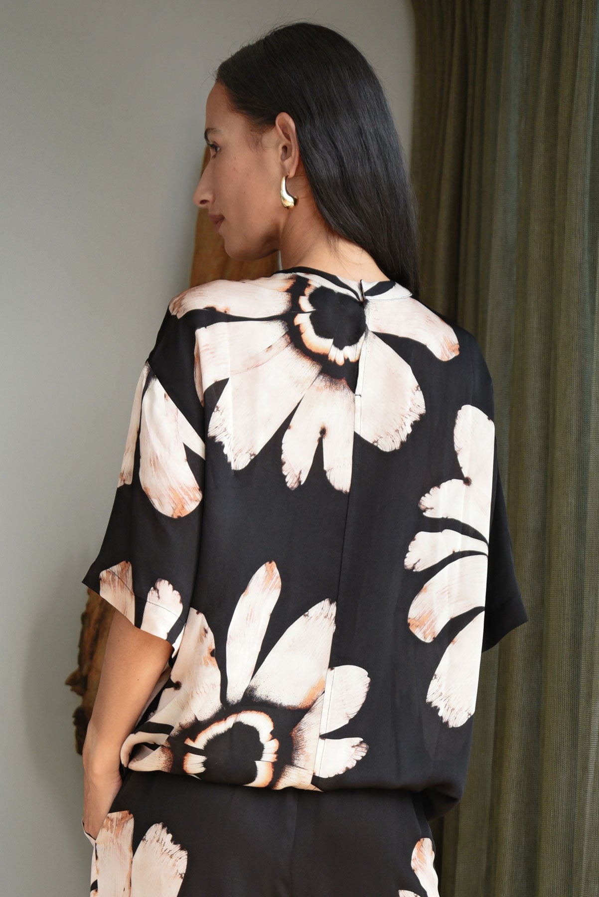 COOPER COME OUT ON TOP TOP BLACK BLUSH FLORAL VISCOSE