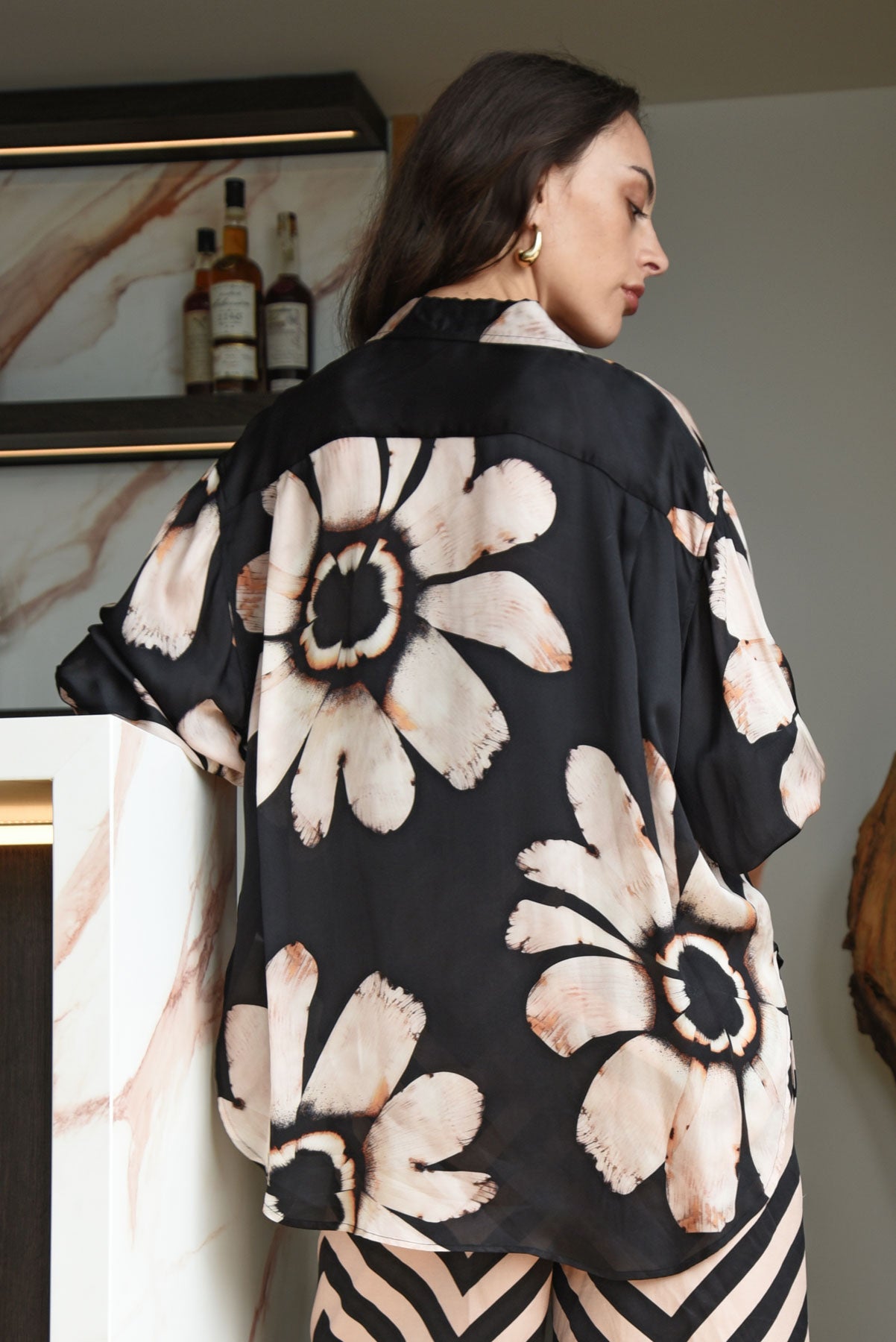 COOPER JUST CASUALLY SHIRT BLACK BLUSH FLORAL VISCOSE TOP