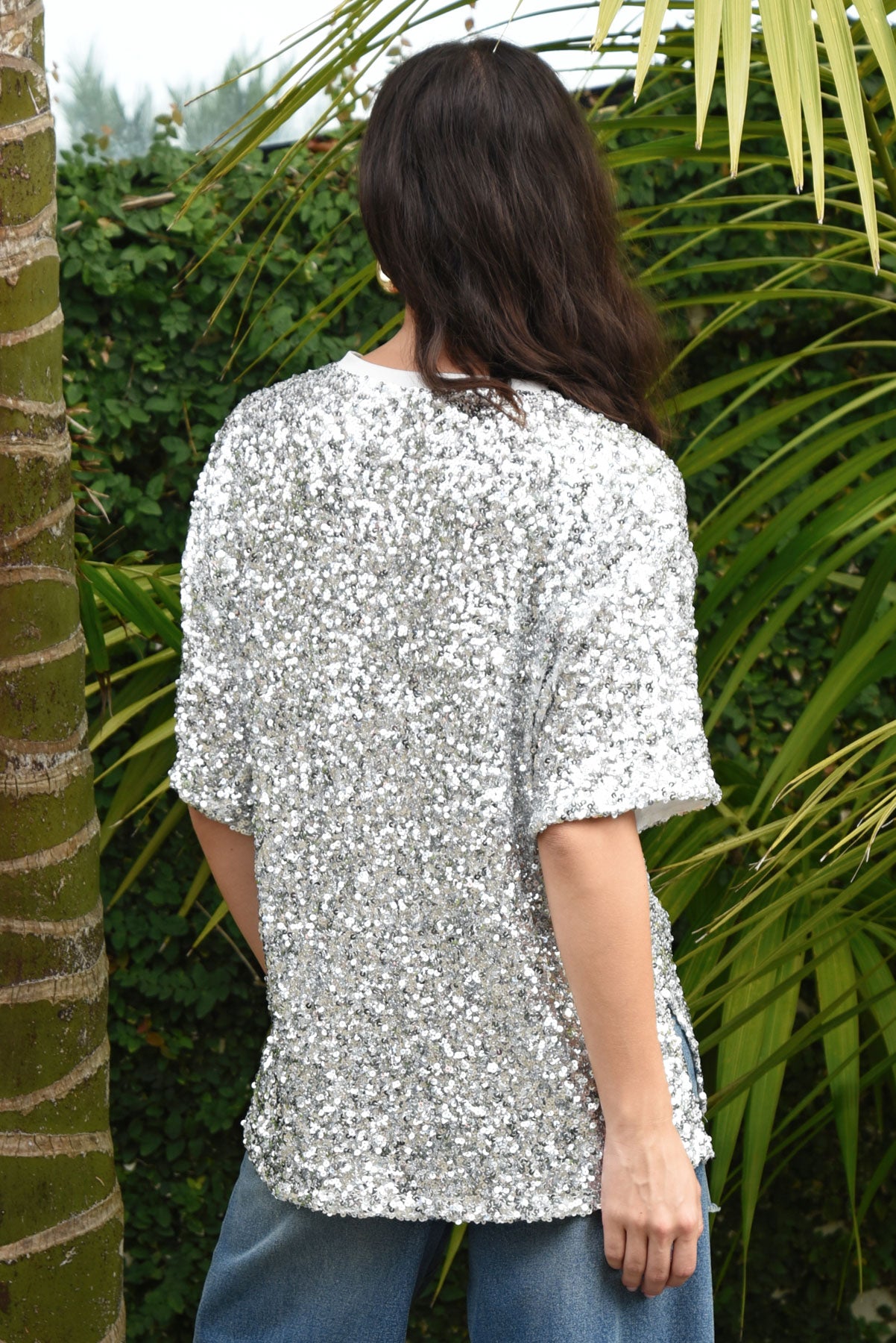 COOPER SHINE QUEENS TOP POLYESTER SILVER SEQUIN TEE SHIRT 