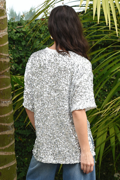 COOPER SHINE QUEENS TOP POLYESTER SILVER SEQUIN TEE SHIRT 