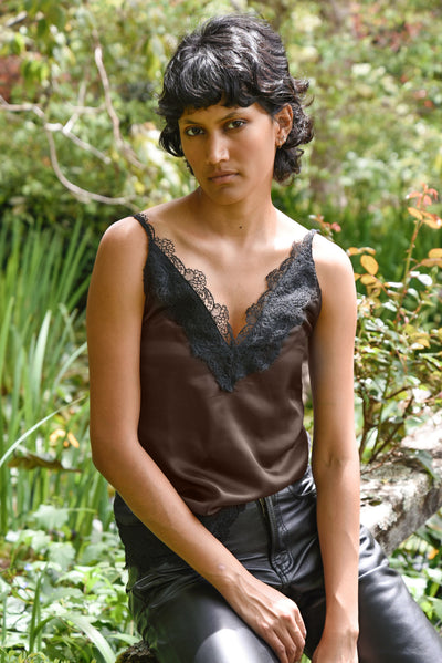 TREBLE LACE TOP