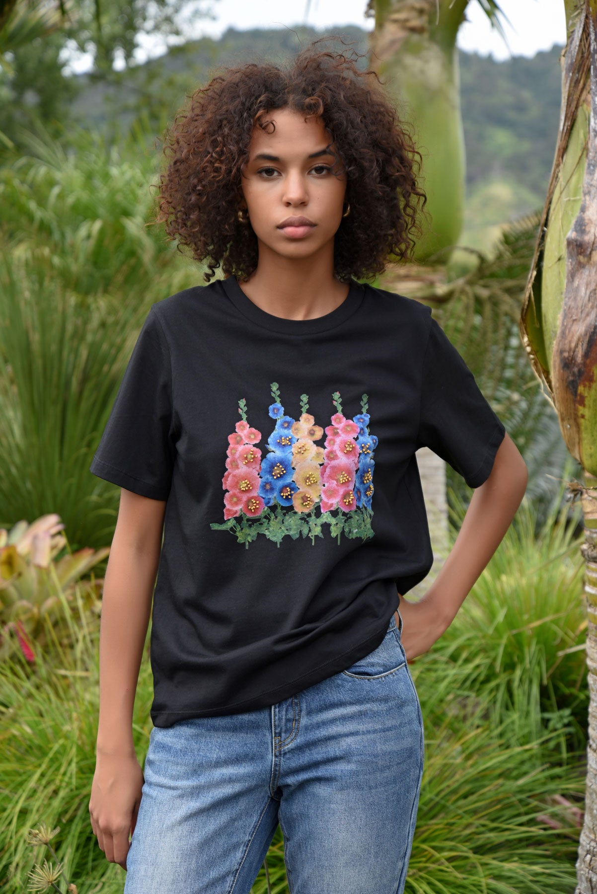 COOP FOXGLOVE AND FANCY FREE TSHIRT BLACK WHITE FLORAL TEE