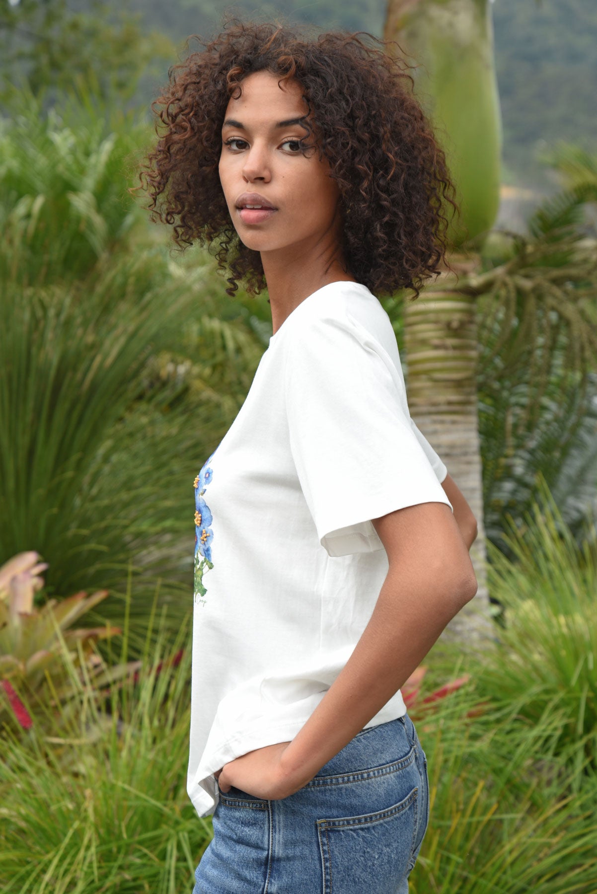 COOP FOXGLOVE AND FANCY FREE TSHIRT BLACK WHITE FLORAL TEE