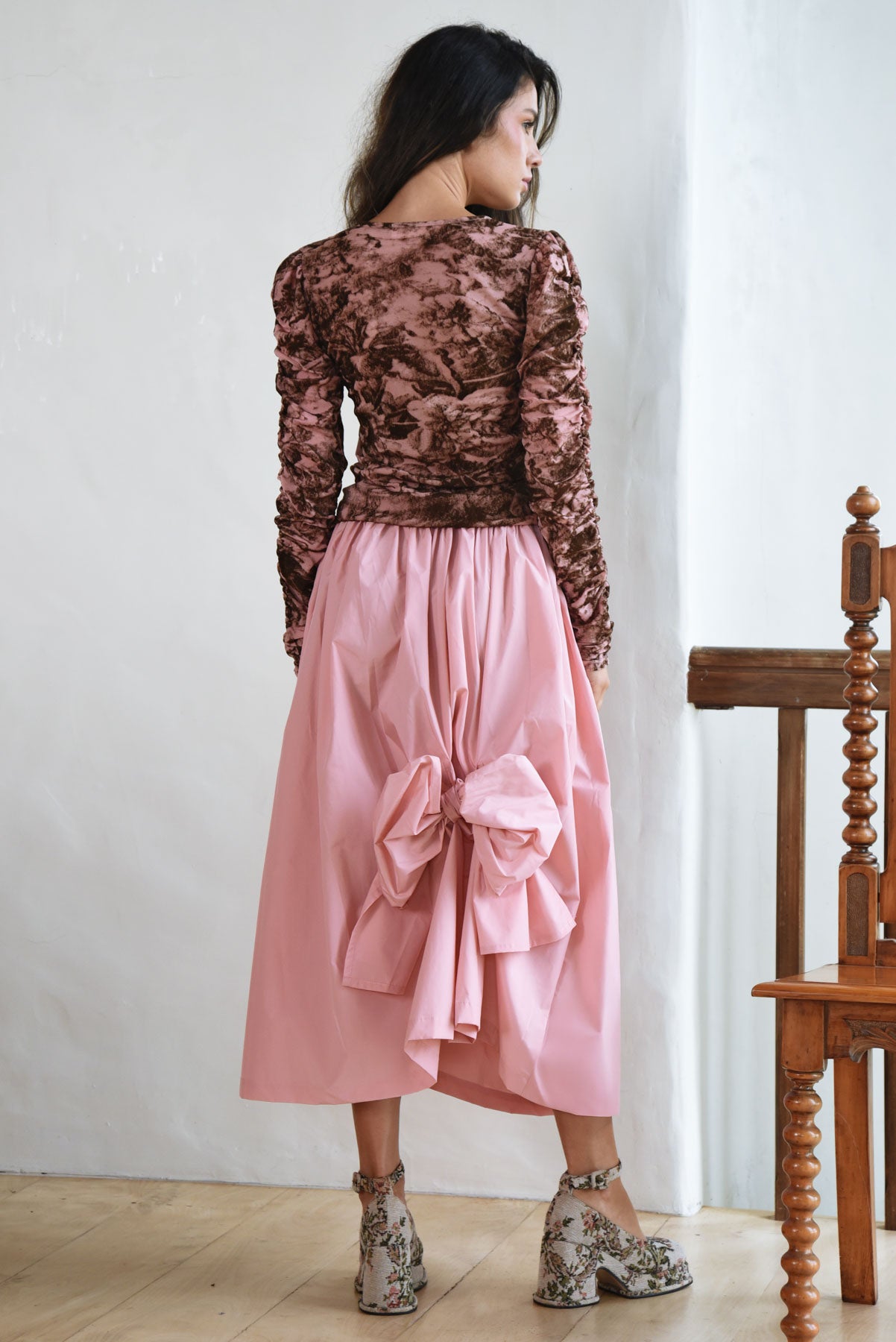 GO BIG OR BOW HOME SKIRT