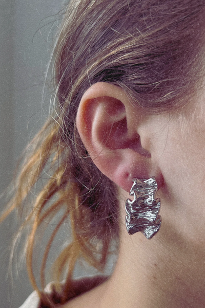 CRINKLE EARRINGS