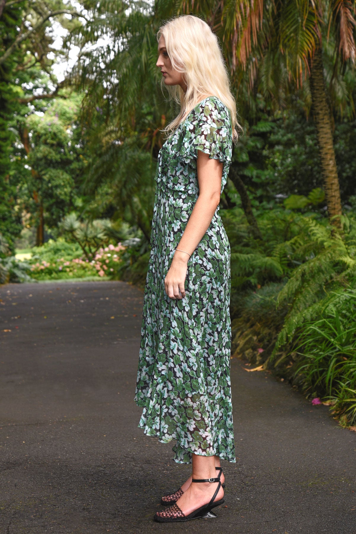 CURATE ITS A NEW DAY DRESS GREEN FLORAL FLOWY MAXI DRESS WITH GATHERS AND TIES TO CINCH AT THE BUST