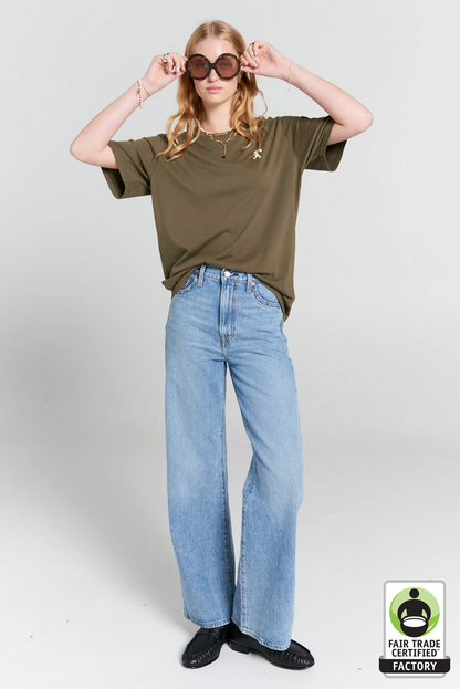 EMBROIDERED RUNAWAY GIRL CLASSIC TSHIRT