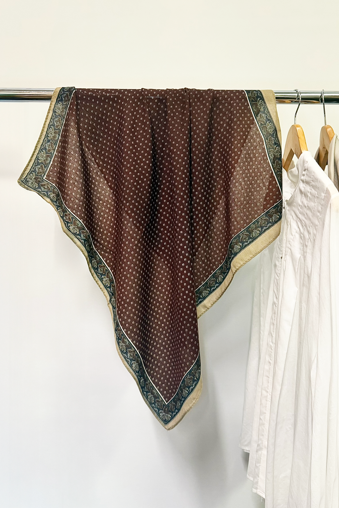 FLORENTINE SQUARE SCARF