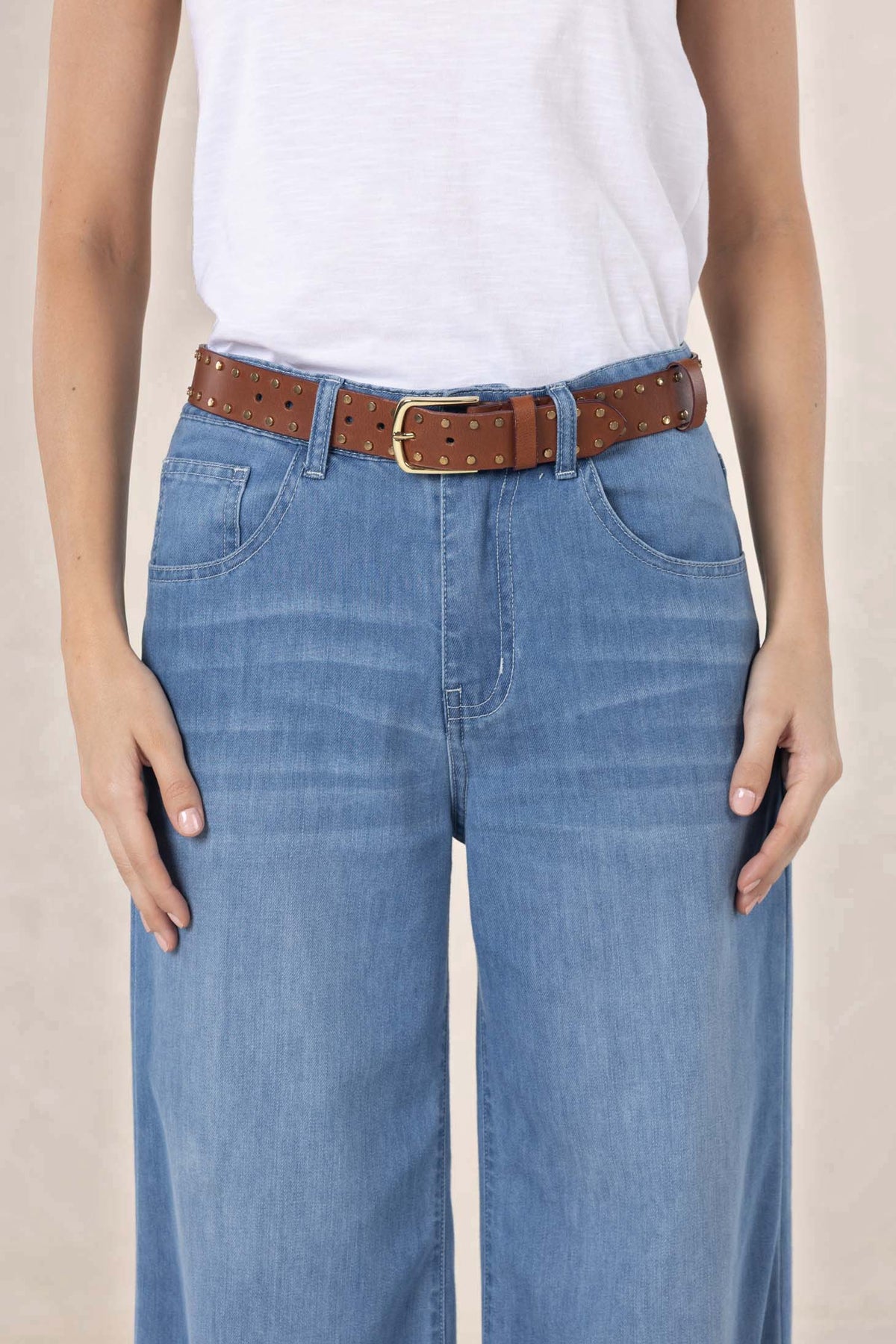 STUDDED BELT