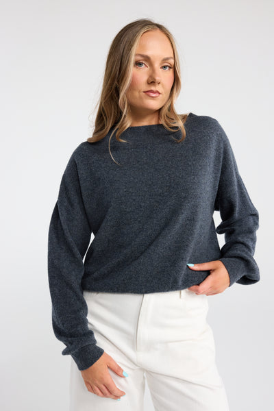 QUARTZ BOATNECK