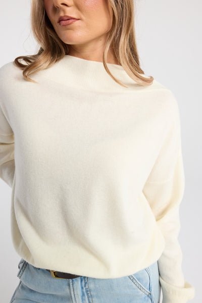 QUARTZ BOATNECK