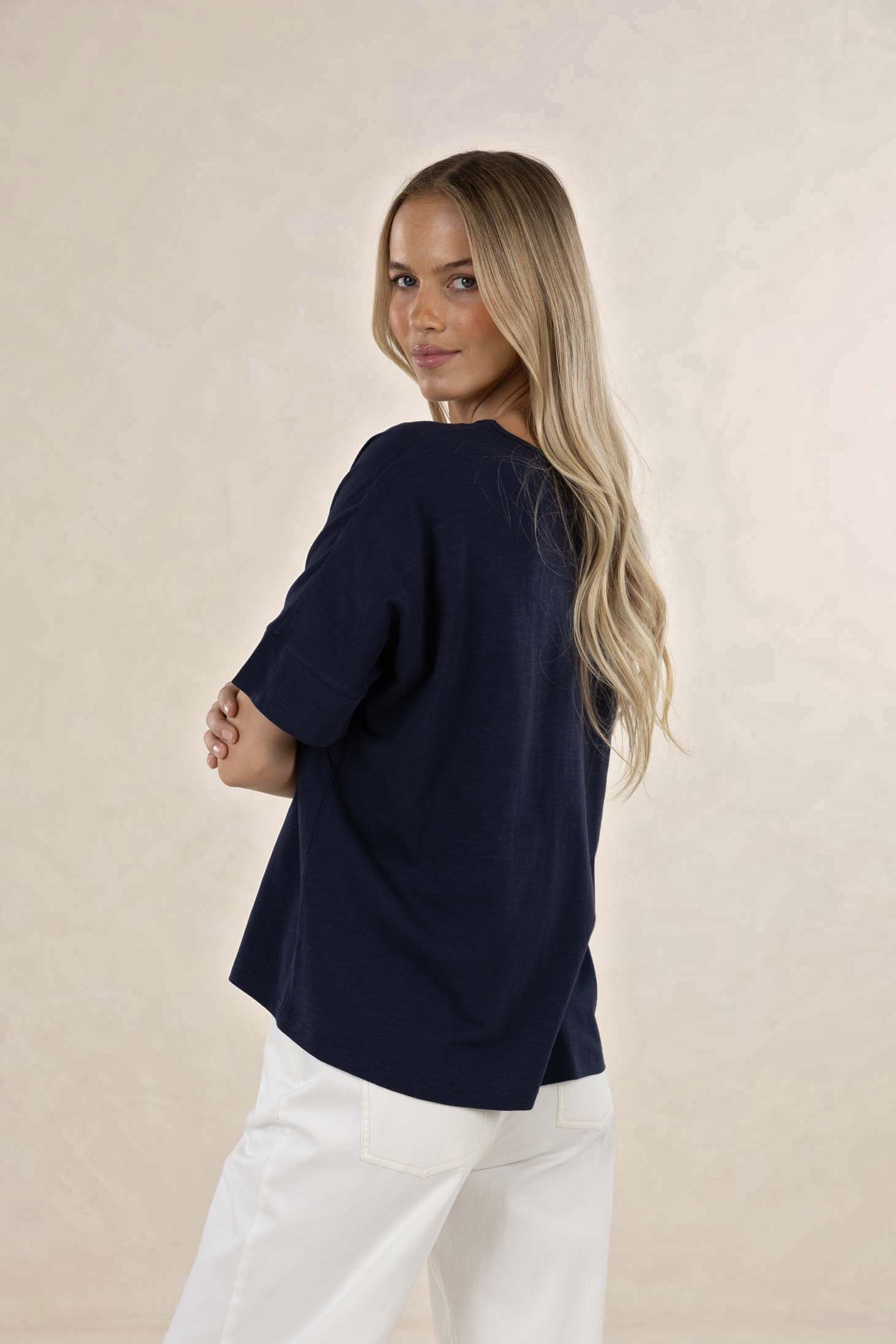 HUMIDITY DIPPY TEE COTTON TOP NAVY WHITE