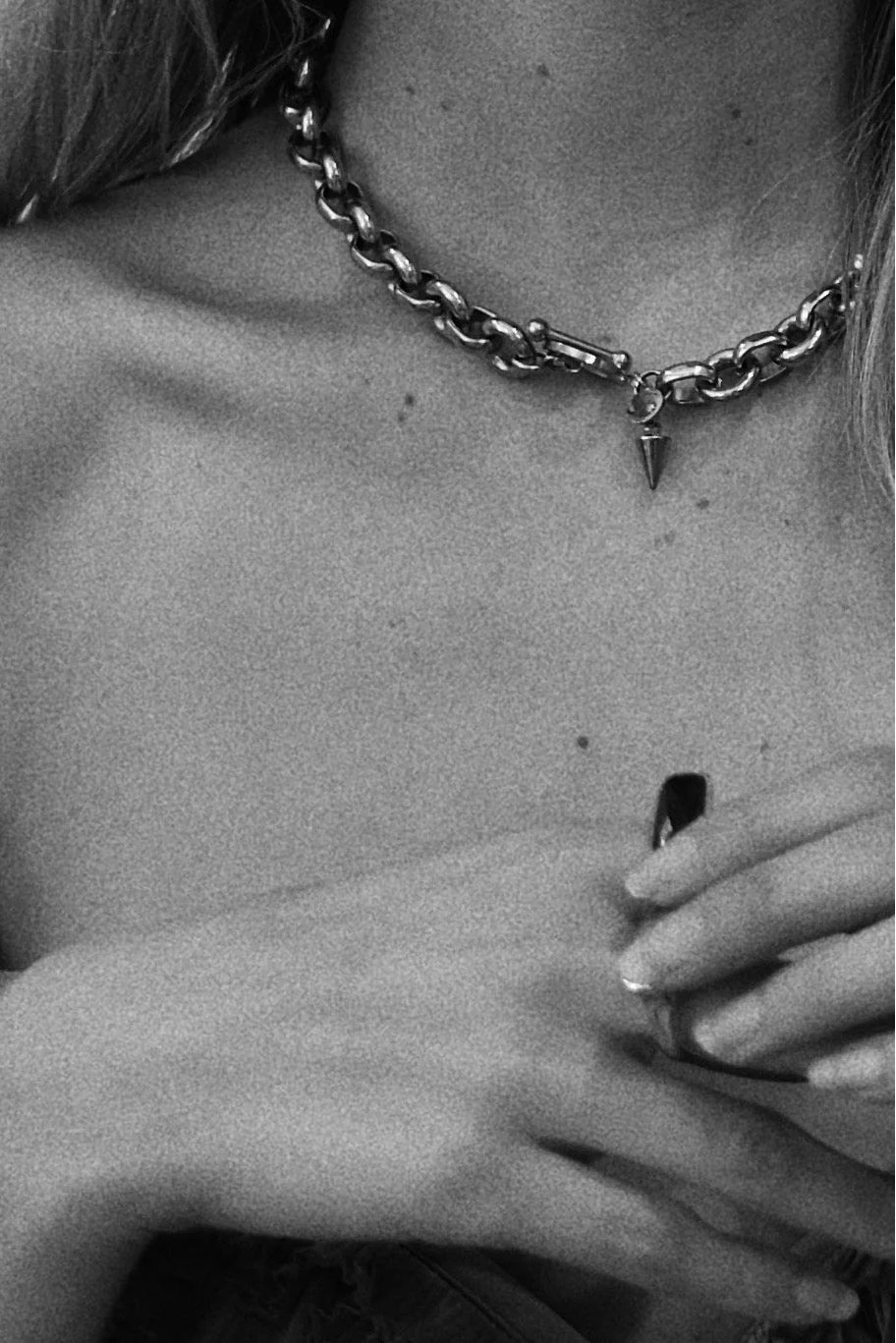 SILK AND STEEL HEIRLOOM NECKLACE SILVER NECKLACE CHUNKY CHAIN LINK CHAIN CHAIN NECKLACE TOGGLE CLASP T BAR CLASP STATEMENT NECKLACE LAYERING NECKLACE CHARM NECKLACE SILVER JEWELLERY SILVER CHAIN HEART CHARM SPIKE CHARM DISC CHARM CHUNKY JEWELLERY BOLD JEWELLERY MODERN JEWELLERY CONTEMPORARY STYLE EVERYDAY JEWELLERY LUXE STYLE MINIMAL STYLE TREND JEWELLERY WOMENS JEWELLERY LAYERING PIECE GIFT IDEA STAINLESS STEEL POLISHED FINISH PREMIUM JEWELLERY FASHION JEWELLERY SILVER ACCESSORIES