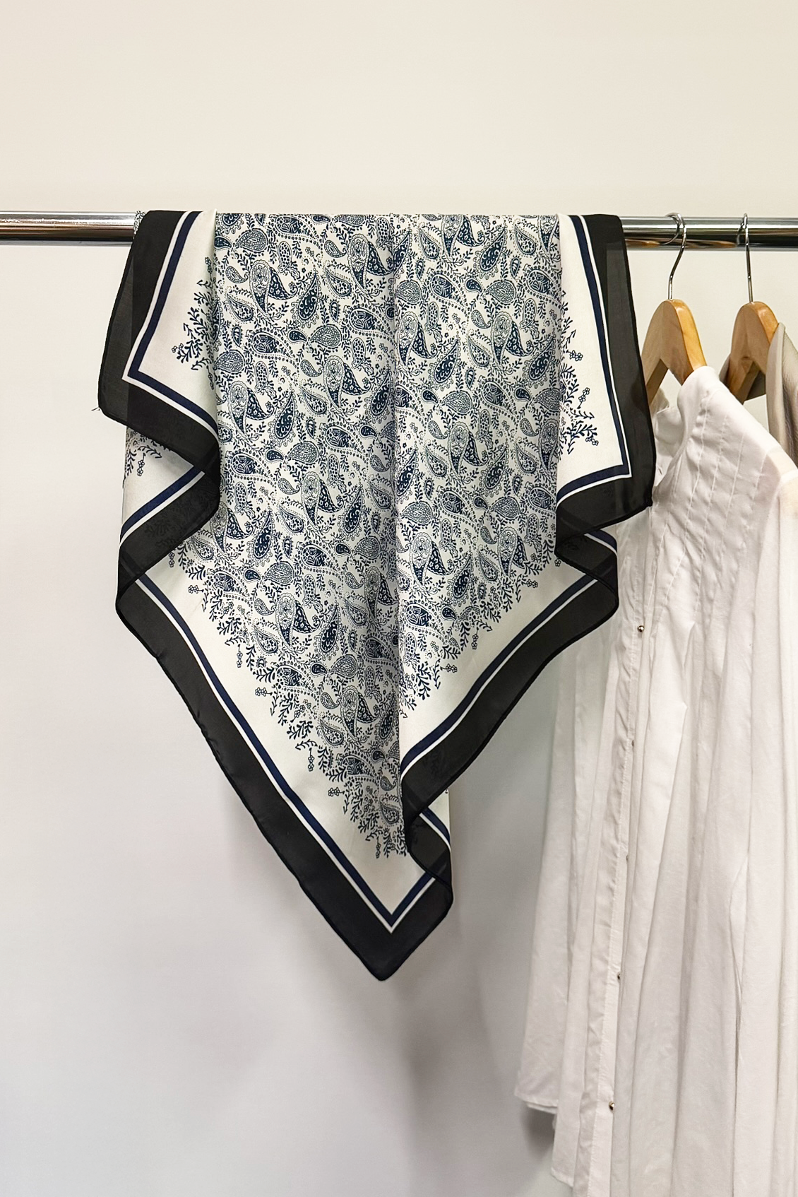 PAISLEY SQUARE SCARF