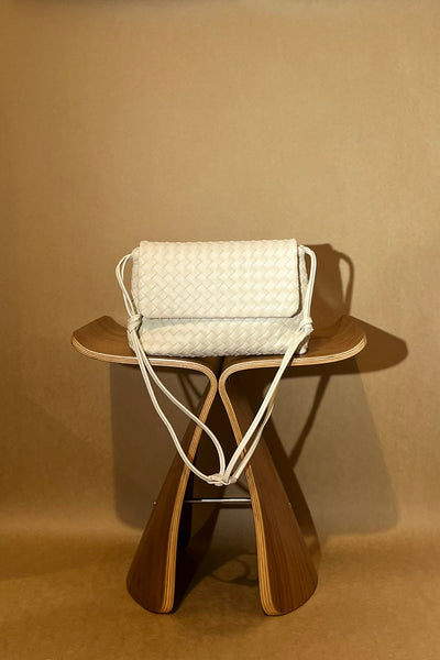 WENDYS LILLY JOLENE BAG VEGAN LEATHER WOVEN BAG BLACK CREAM CREME HAND BAG CROSSBODY BAG SHOULDER BAG