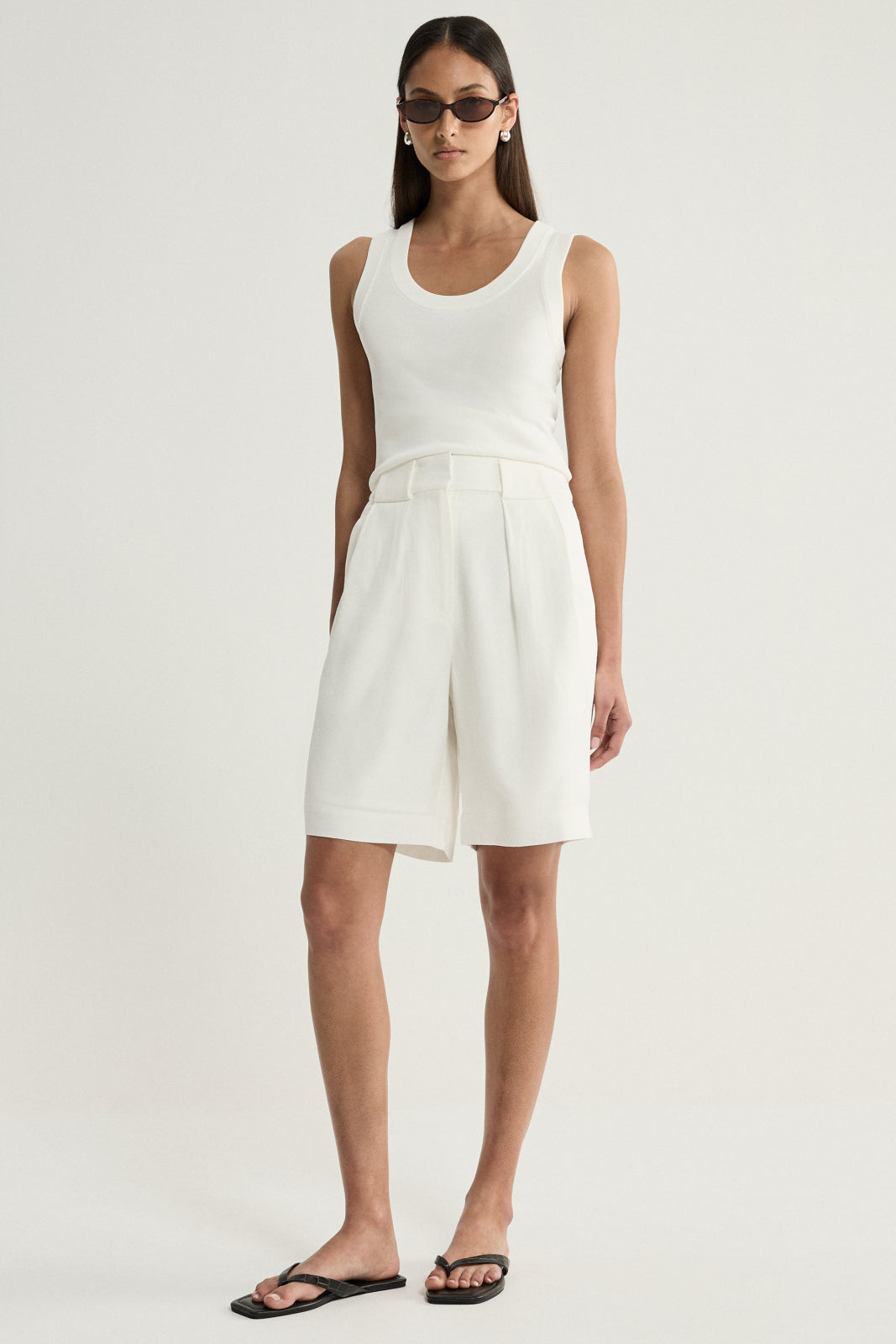 FORD SHORT WHITE
