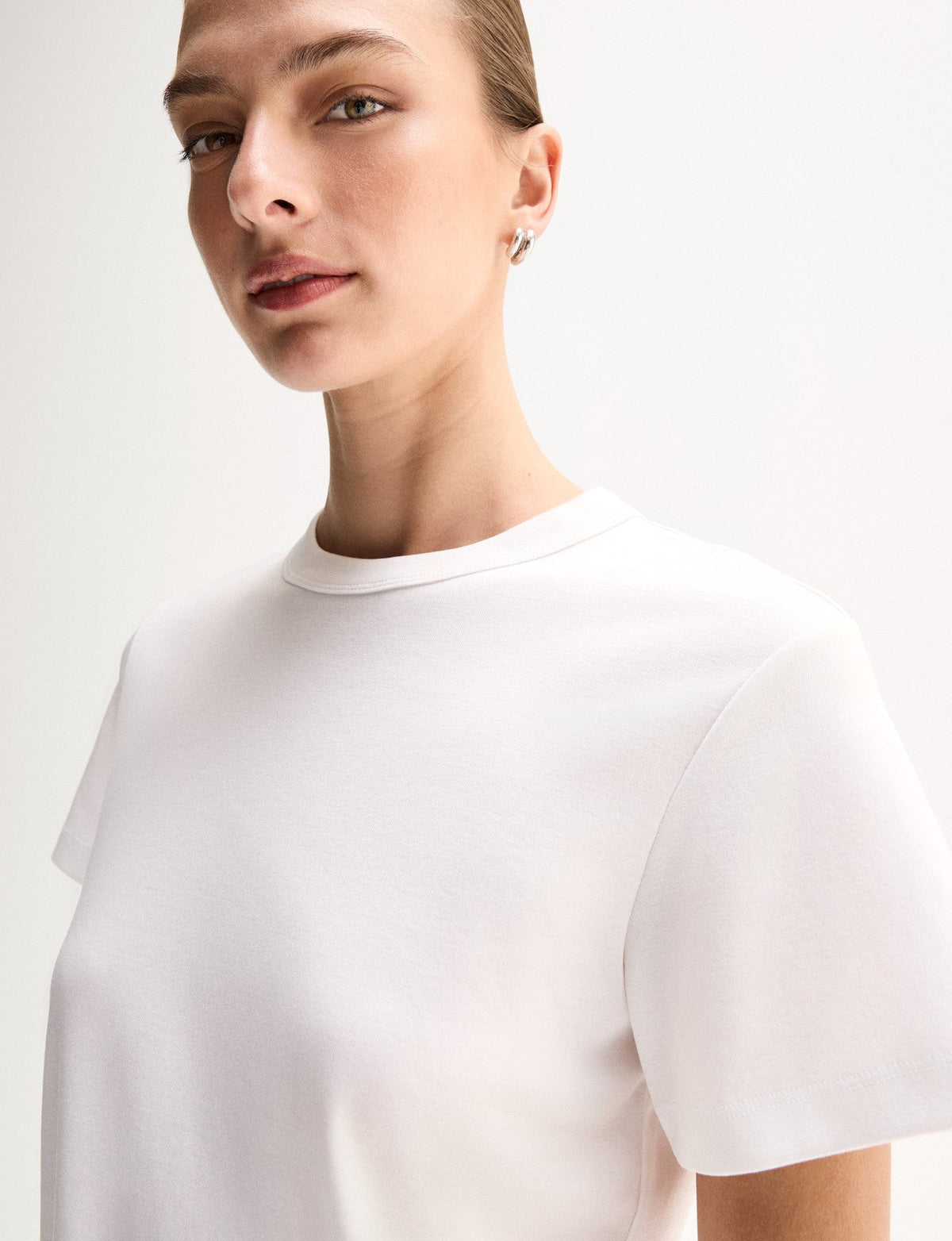 ZOE TEE