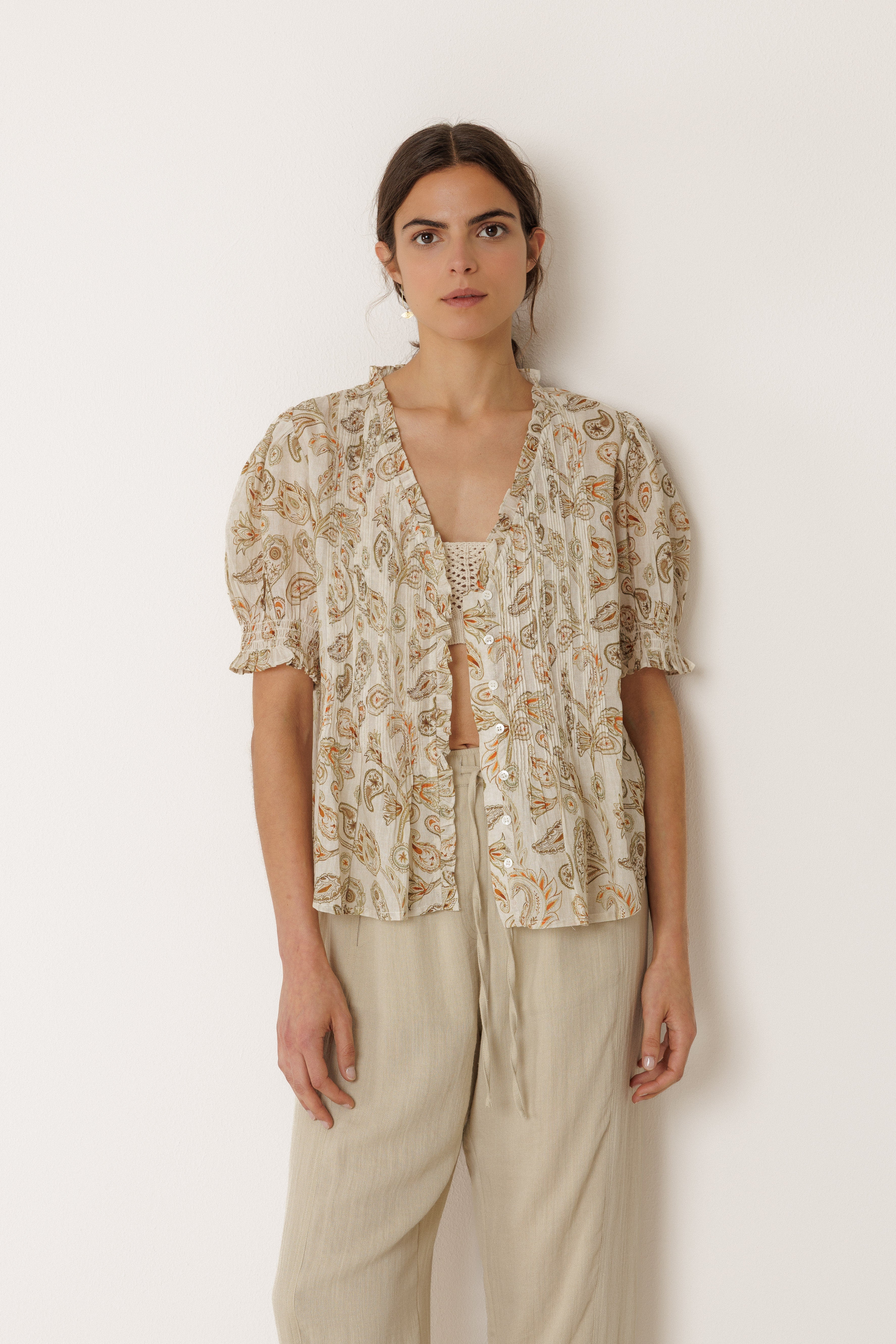 INDI AND COLD MICRO RUFFLE SHIRT COTTON PAISLEY PRINT NATURAL KHAKI