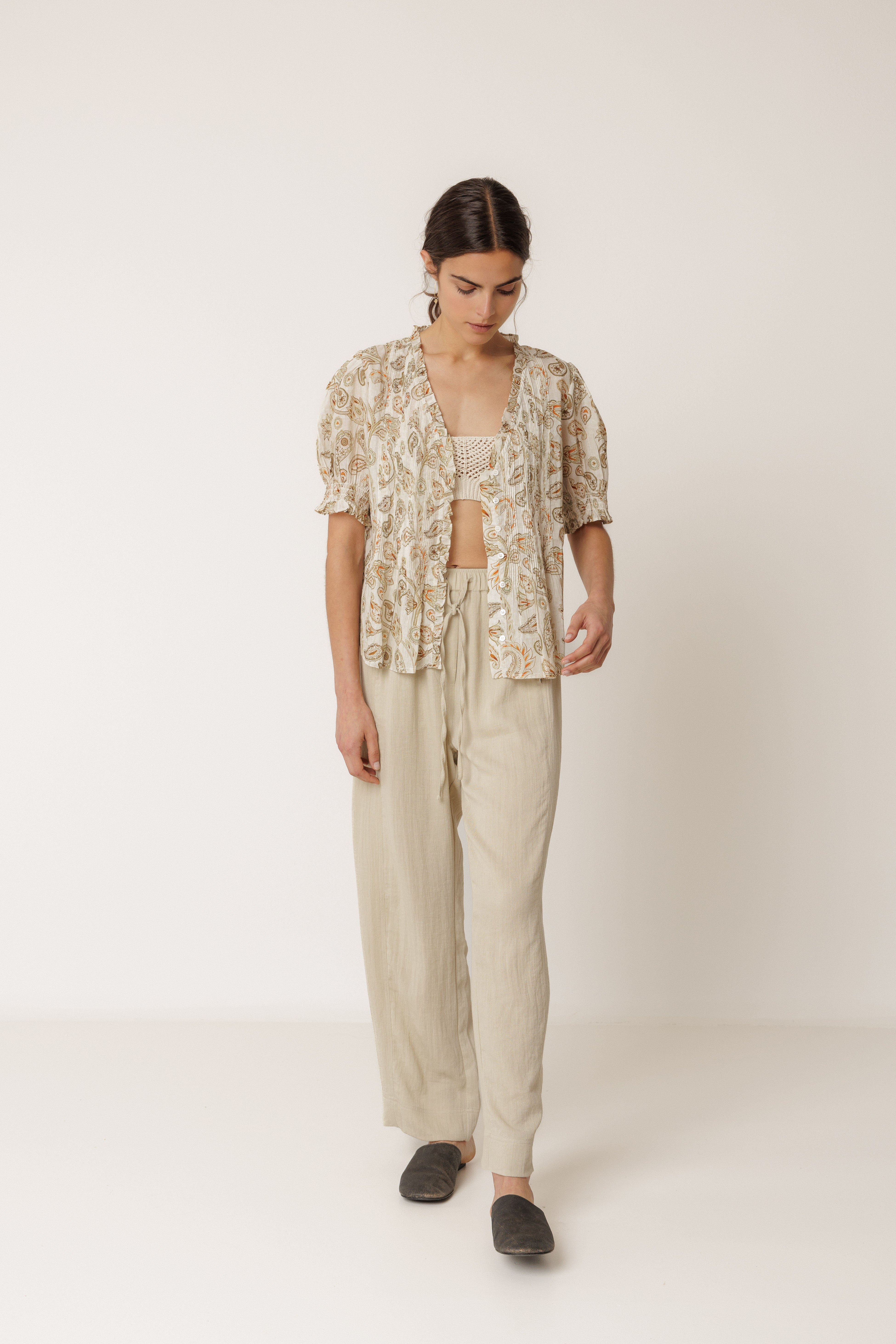 INDI AND COLD MICRO RUFFLE SHIRT COTTON PAISLEY PRINT NATURAL KHAKI