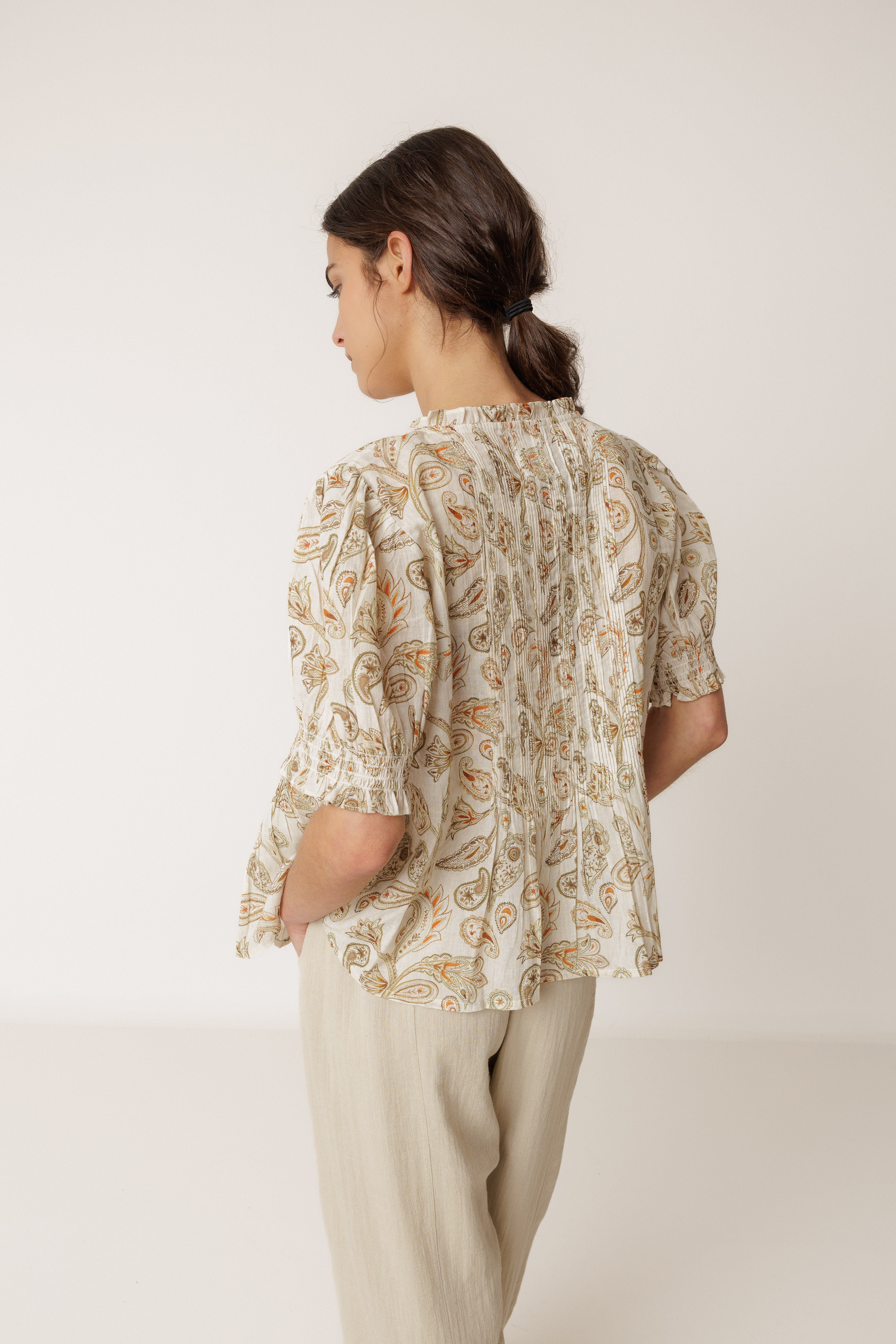INDI AND COLD MICRO RUFFLE SHIRT COTTON PAISLEY PRINT NATURAL KHAKI