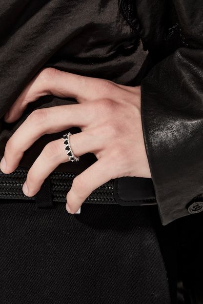 LOVE CLAW ETERNITY RING