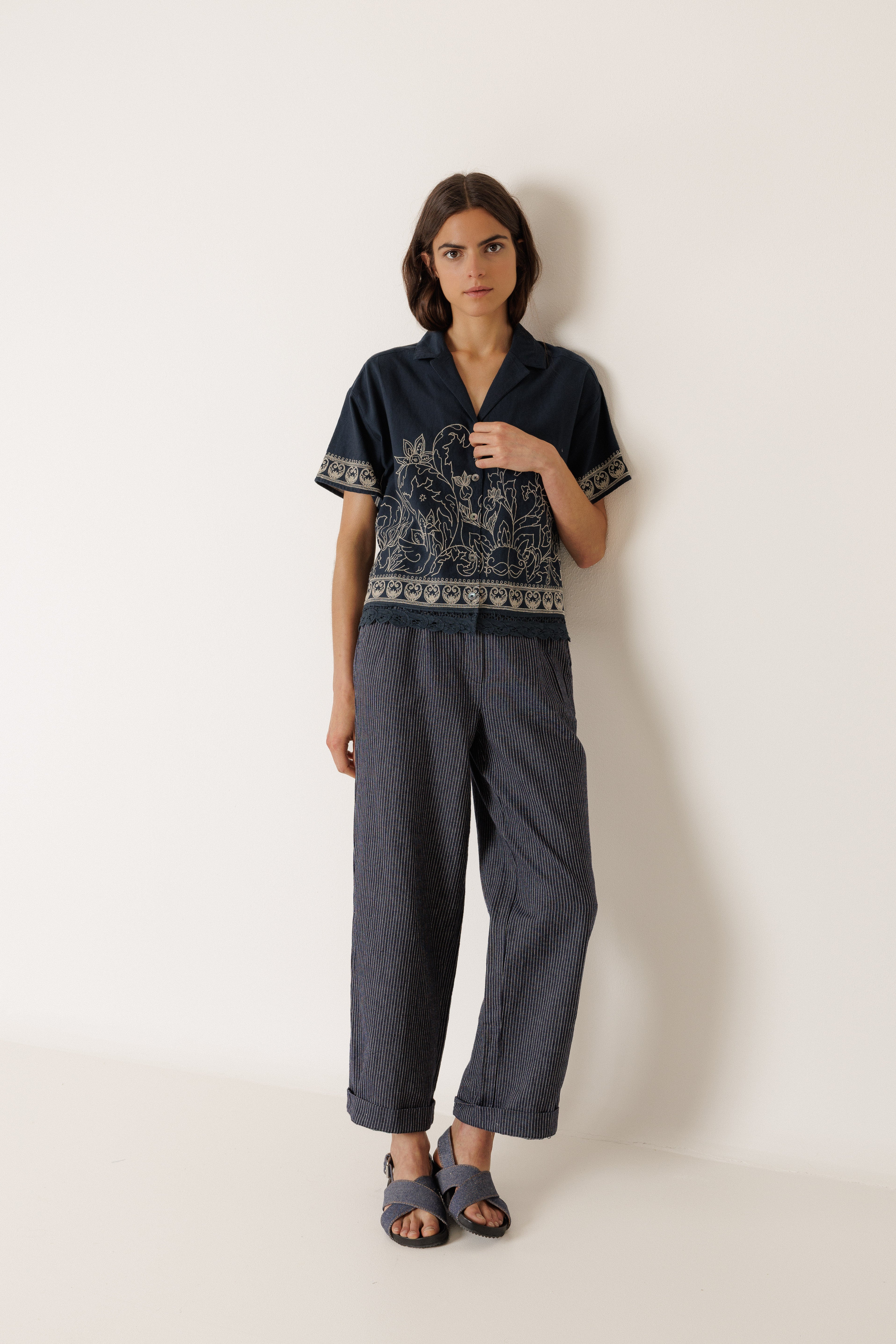 INDI AND COLD PLEATED PINSTRIPE TROUSER COTTON INDIGO BLUE STRIPE