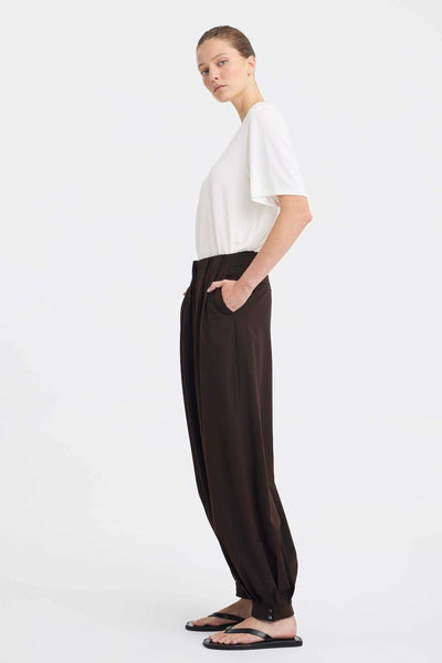 MORRISON MIGUEL BALLOON PANT ESPRESSO PLEAT PANT TAPERED 
