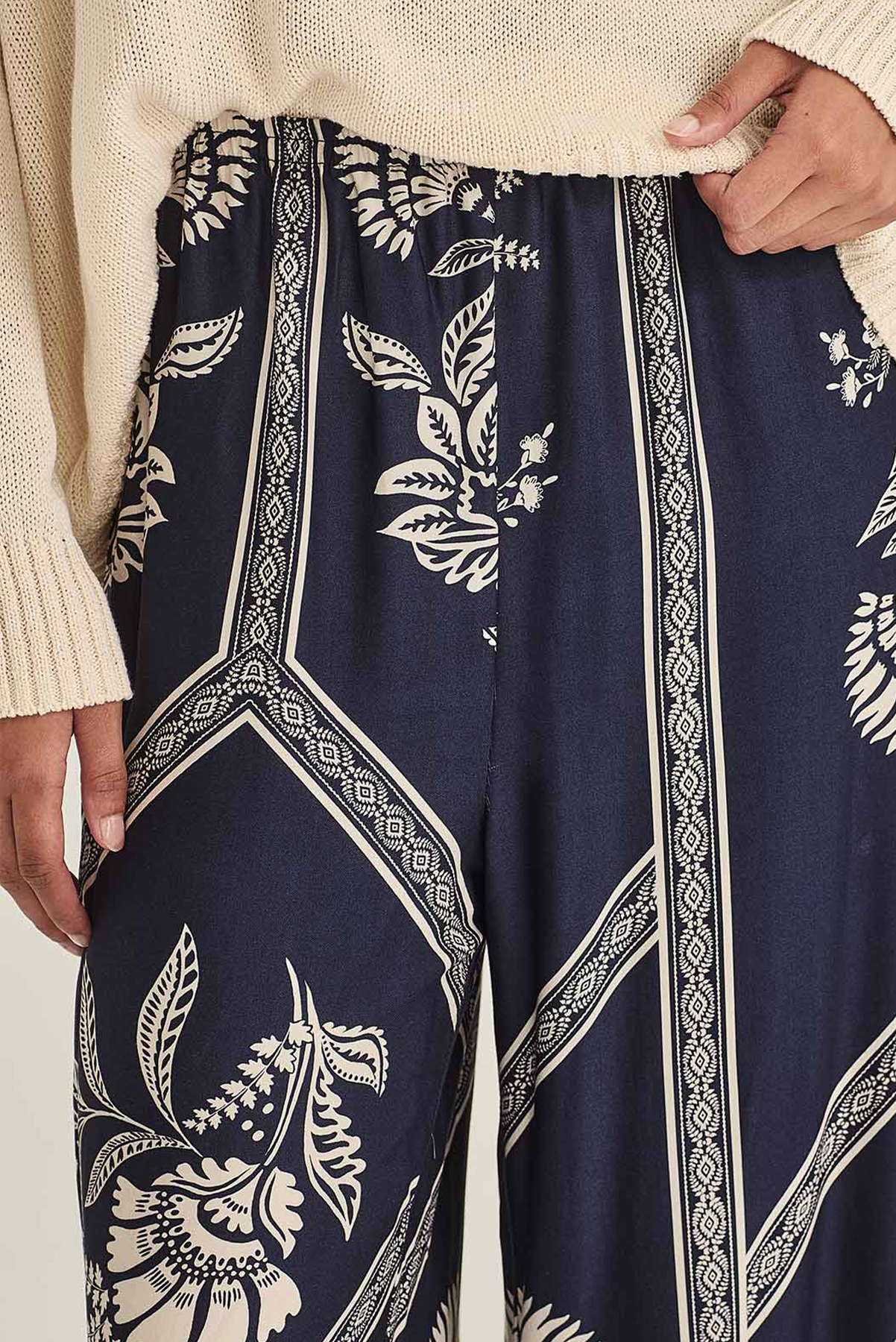 SILLS MONDO PRINT PANT NAVY FRENCH BLUE FLORAL VISCOSE PANT