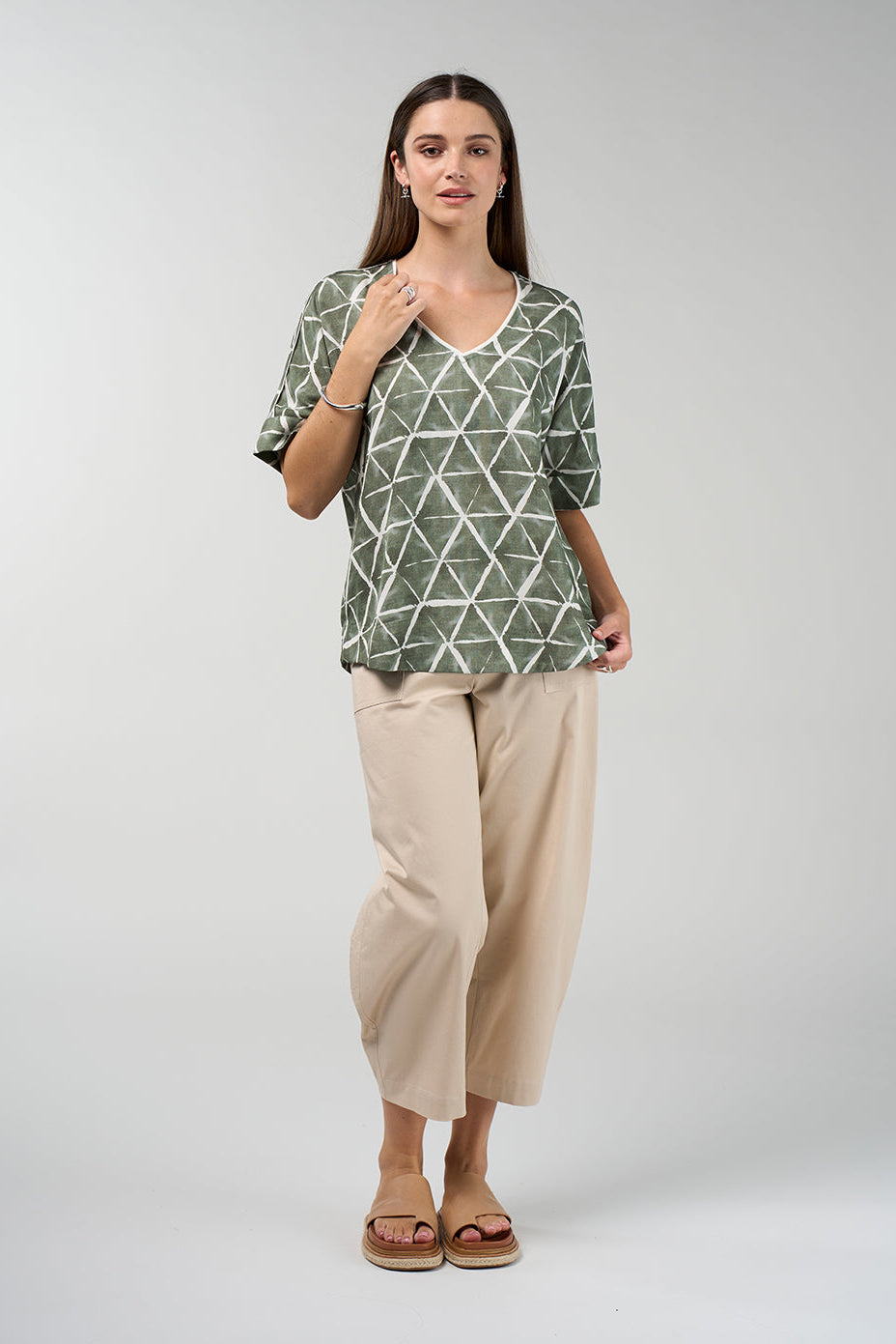 Edge wide leg pants in with elasticated back waist and patch pockets