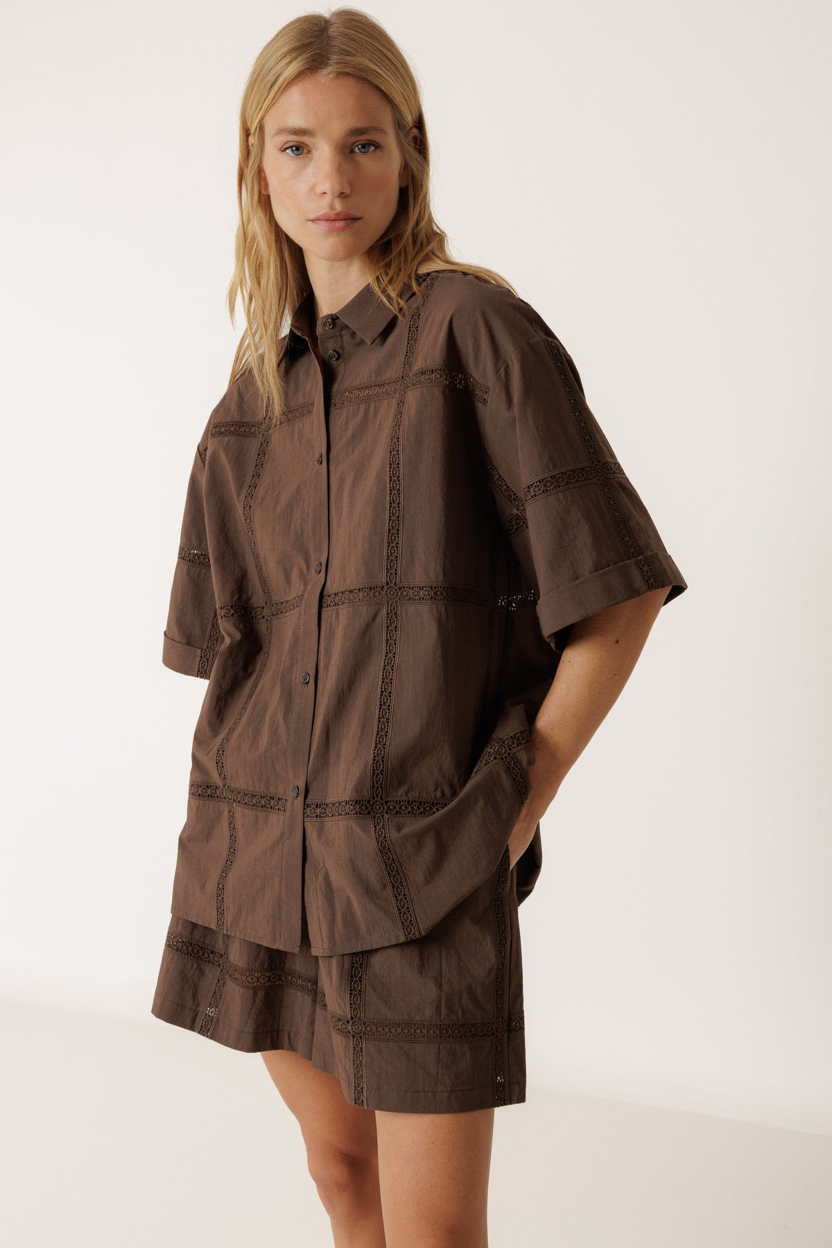 INDI AND COLD LACE POPLIN SHIRT COTTON BROWN CHOCOLATE