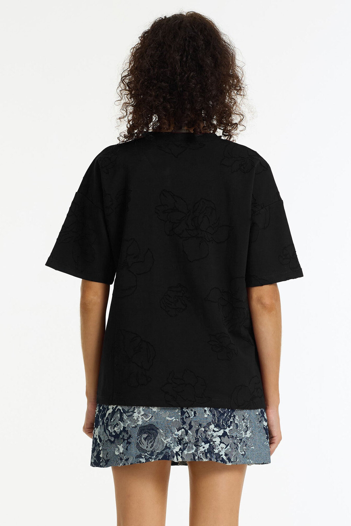 BLAK OFF DUTY FLORA TEE COTTON NYLON FLORAL BLACK EMBROIDERED TOP