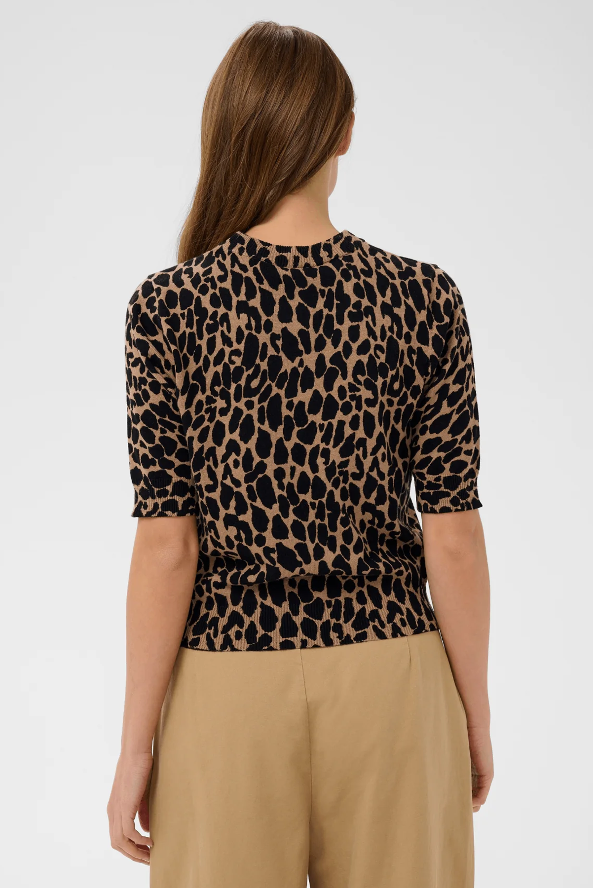 SAINT TROPEZ PALOMA PULLOVER KNIT TEE ANIMAL PRINT LEOPARD