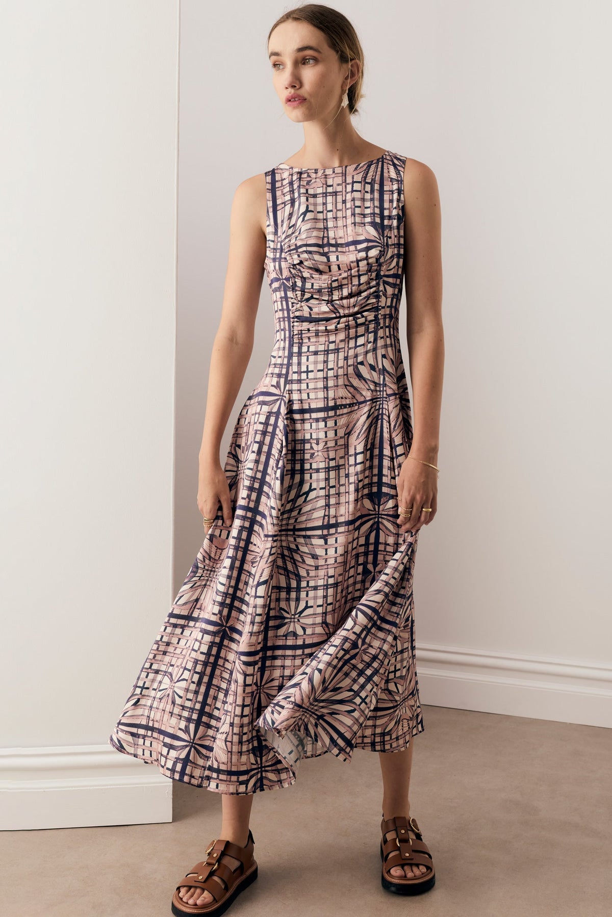 LATTICE GATHERED DRESS