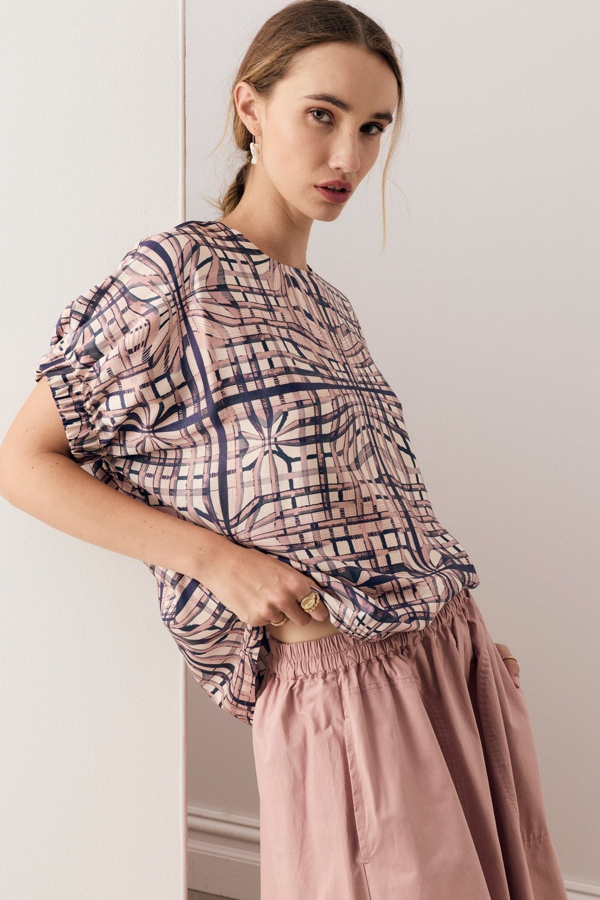 LATTICE TOP