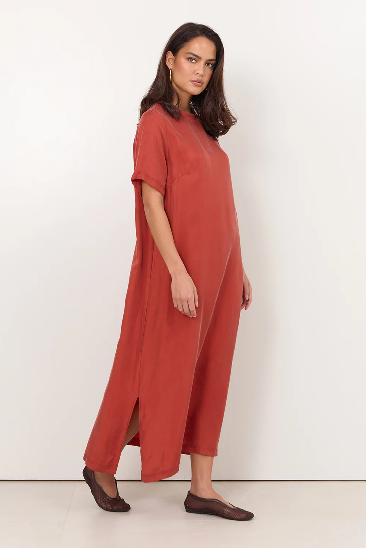 ADORNE RYAN DRESS CUPRO VISCOSE RUST MIDI DRESS
