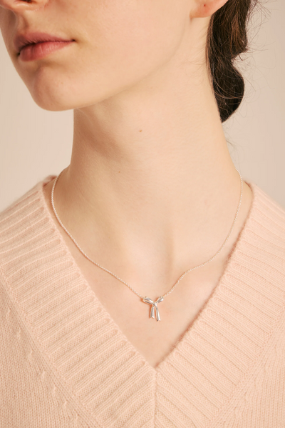 SMALL BOW NECKLACE