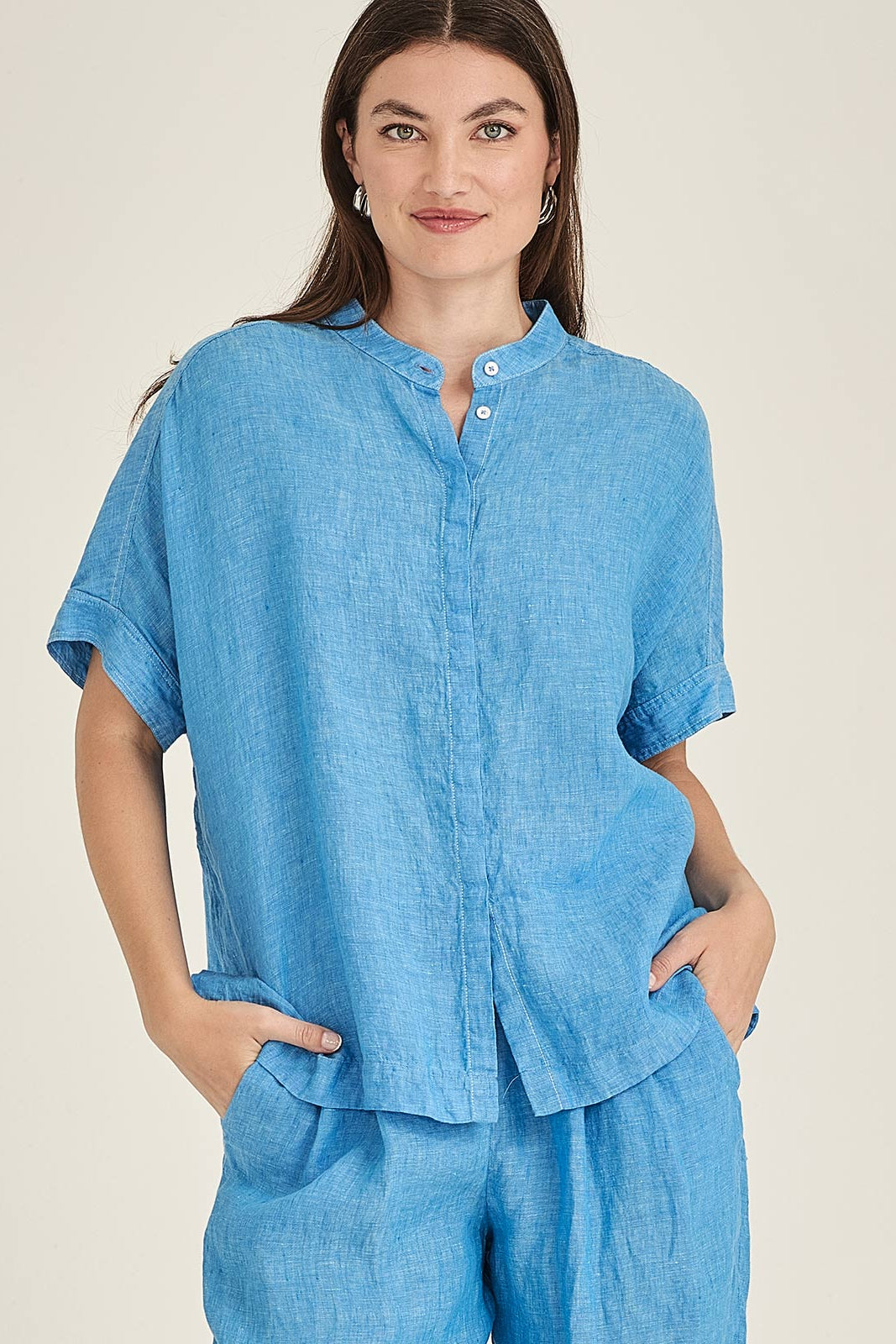 SILLS EMMA LINEN TOP WITH WHITE CONTRASTED STITCHING BOXY COLLARLESS BUTTON UP IN BLUE WHITE GREEN OR NAVY