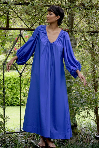 SLEEVE IT AT THAT DRESS