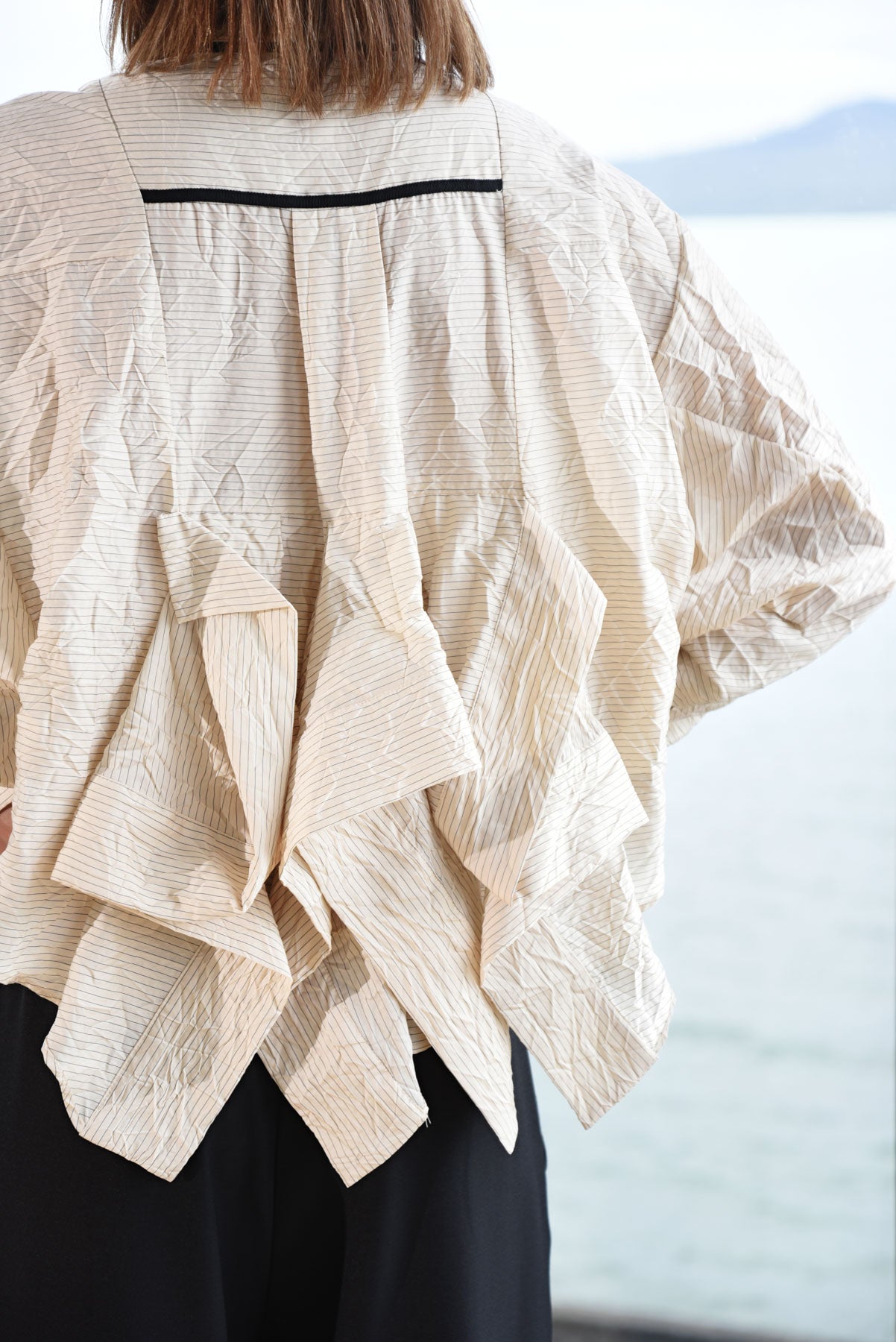 TRELISE COOPER ALL ABOUT THE BUSTLE SHIRT VISCOSE LYOCELL NYLON NATURAL VINTAGE RUFFLE