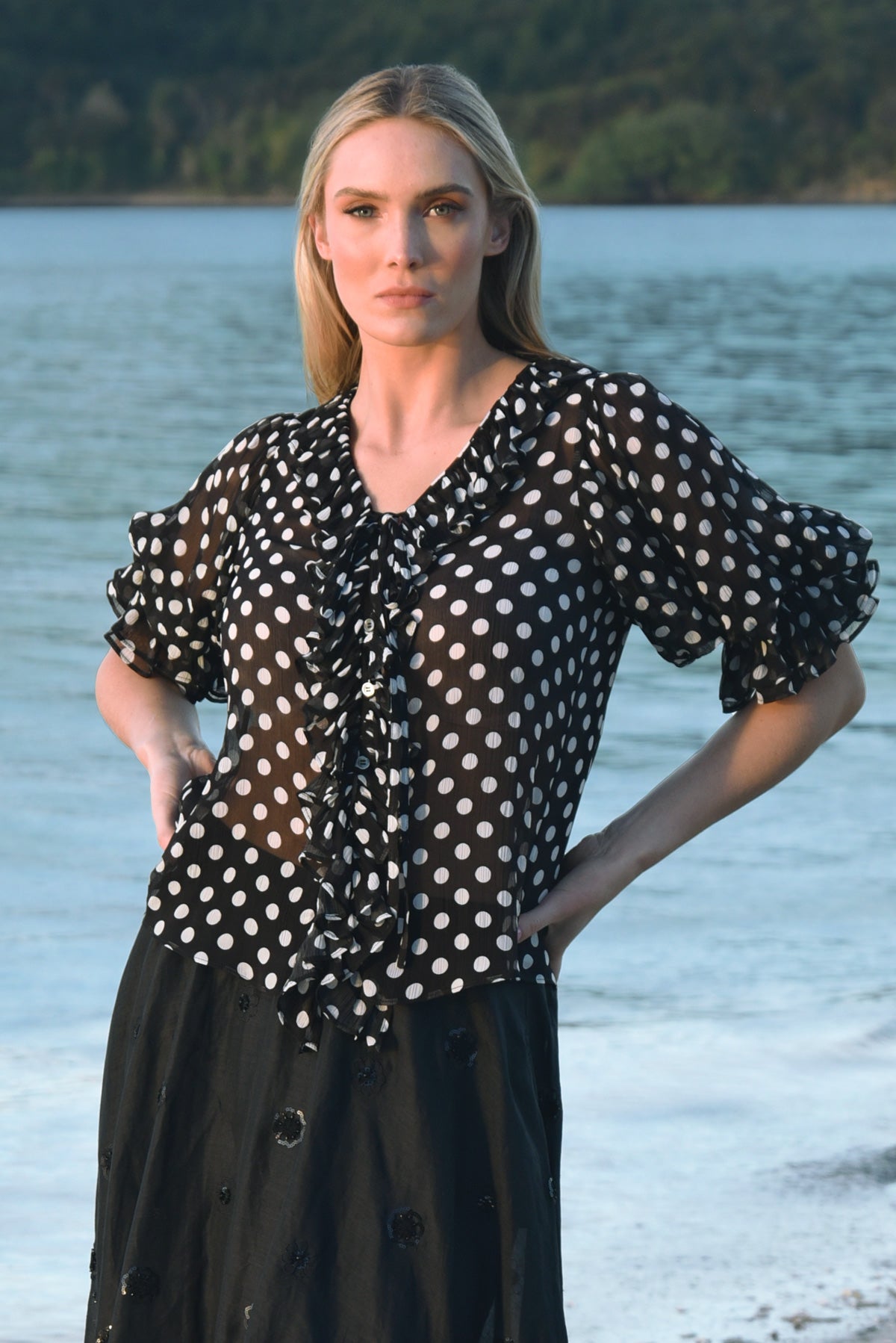 RUFFLE MY LOVE BLOUSE