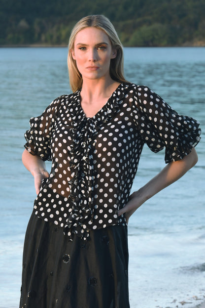 RUFFLE MY LOVE BLOUSE