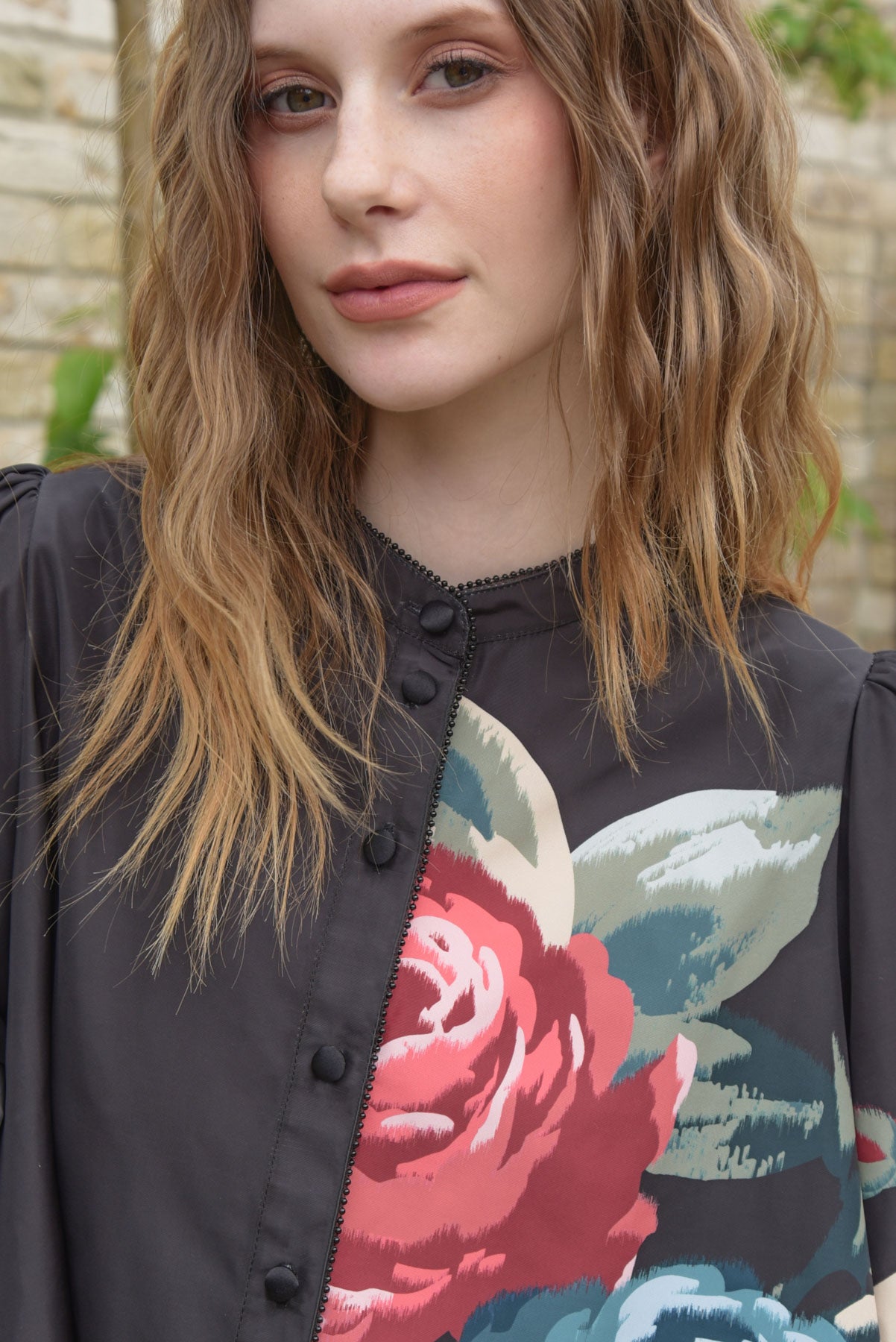 CORPORATE ROMANCE TOP