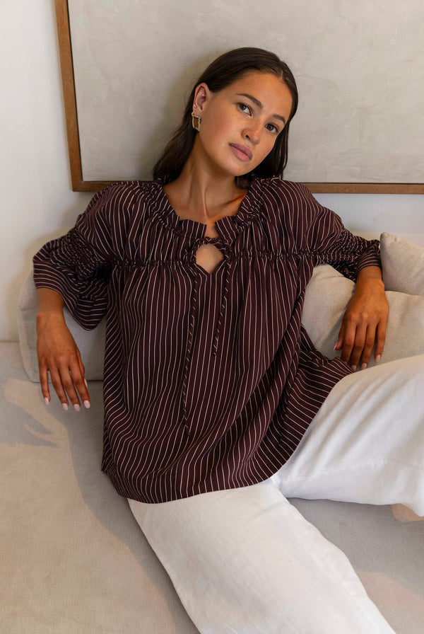 THEA TOP