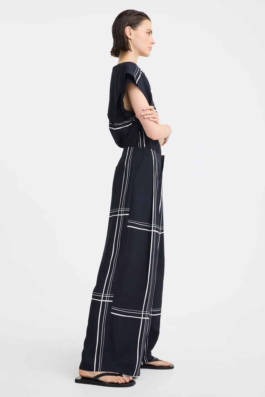 MORRISON VICTOR TOP SILK TOP WITH CAP SLEEVE AND FIXED SCARF OVERLAY IN NAVY WITH MINIMAL WHITE SQUARE STRIPE