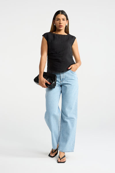BEE TOP