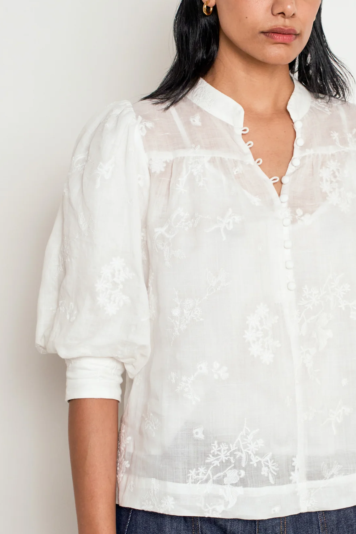ZOE KRATZMANN POISE TOP RAMIE EMBROIDERED FLORAL WHITE PORCELAIN BLOUSE