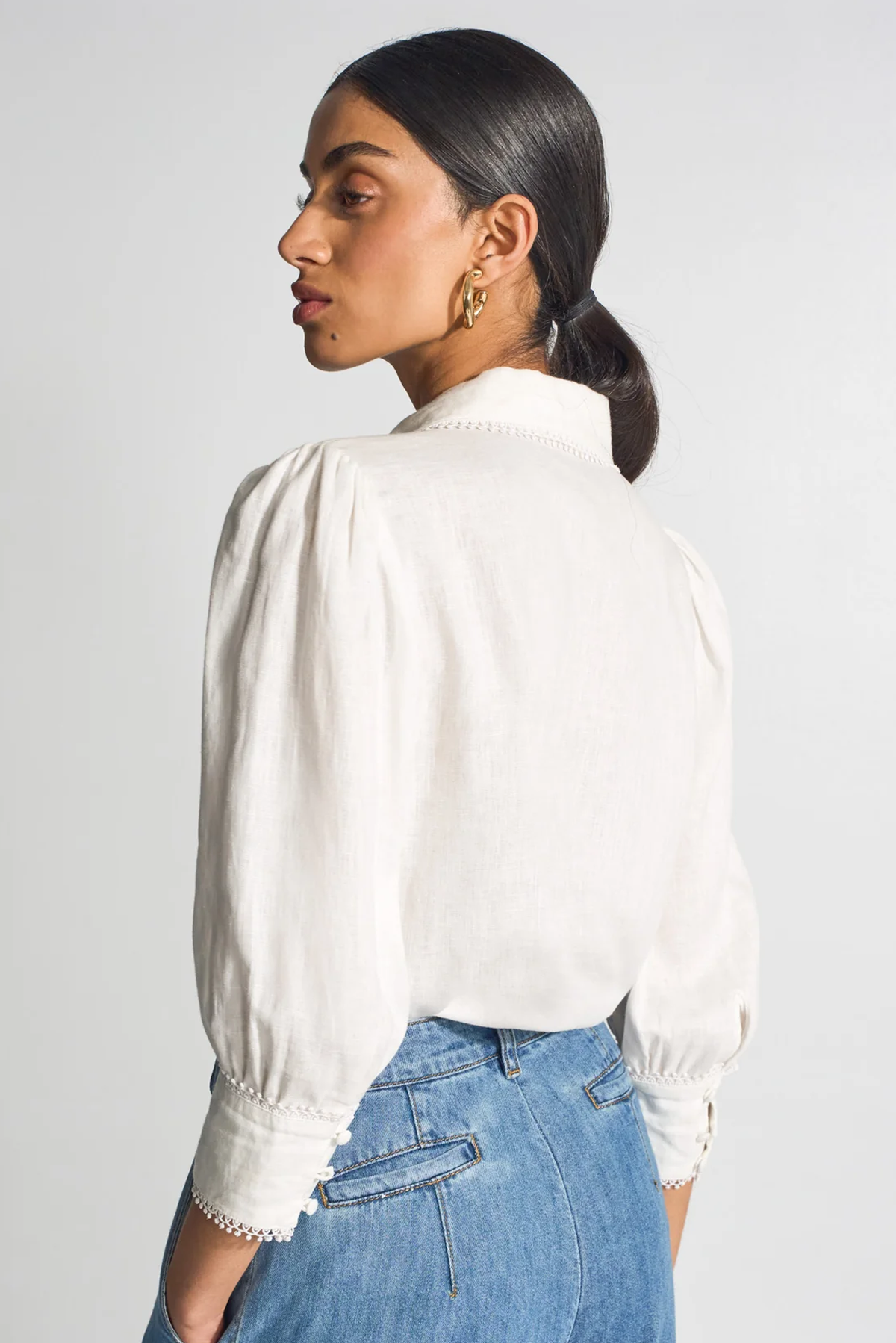 ZOE KRATZMANN SERENADE TOP LINEN BLOUSE IVORY PORCELAIN WHITE