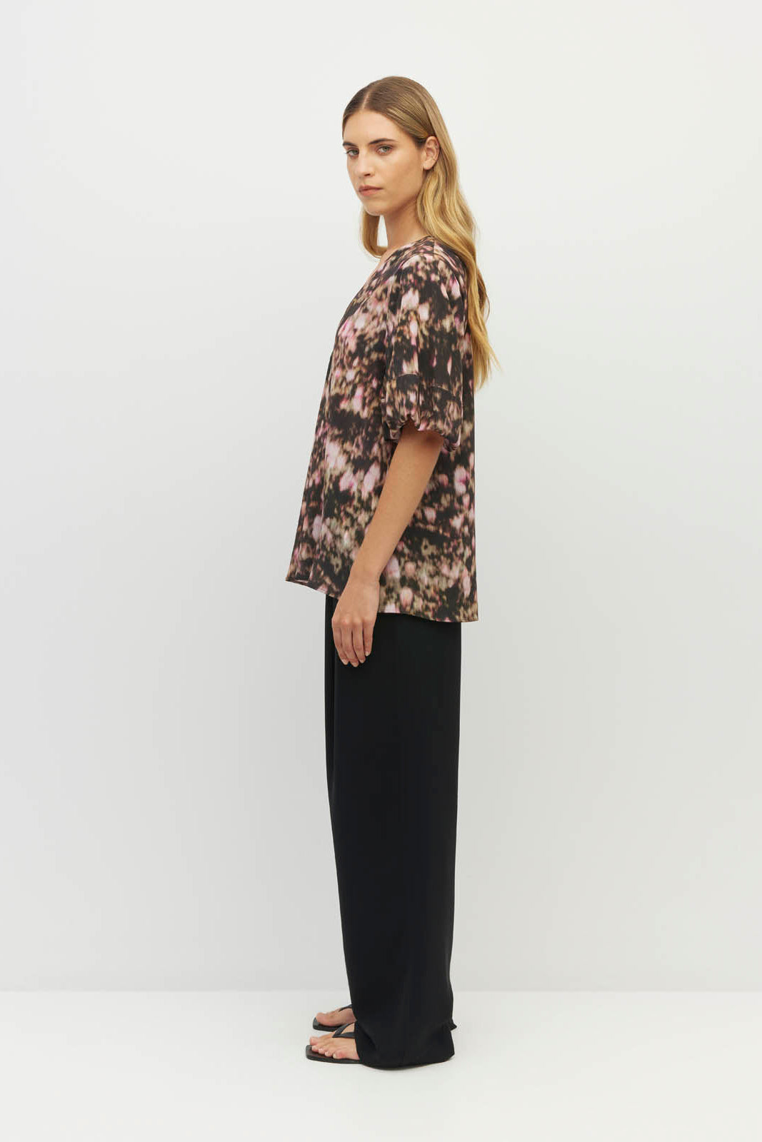 JULIETTE HOGAN HPARKER T SILK PINK FLROAL TOP